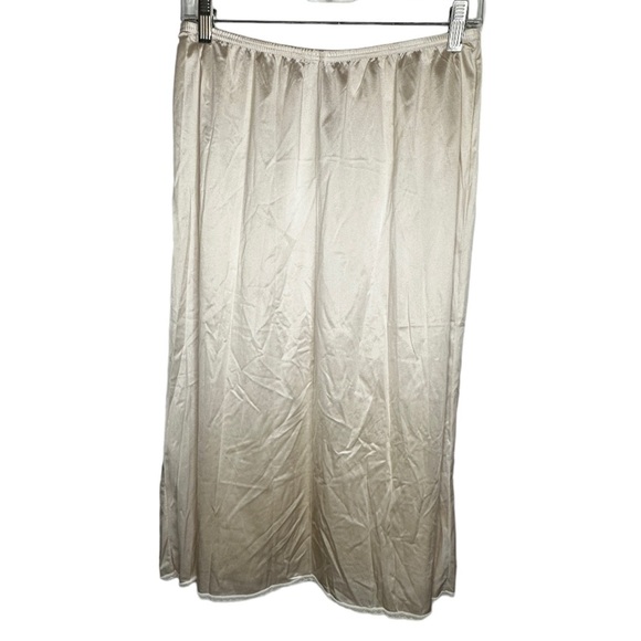 Vintage Vanity Fair Nylon Slip - Picture 1 of 3